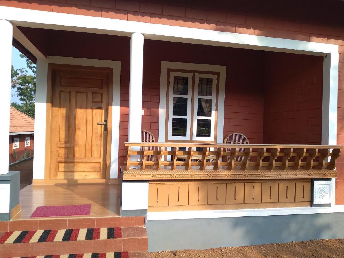 Tranquil Farms Villa Manimala Bagian luar foto