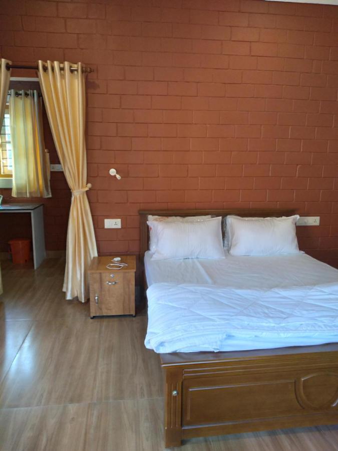 Tranquil Farms Villa Manimala Bagian luar foto