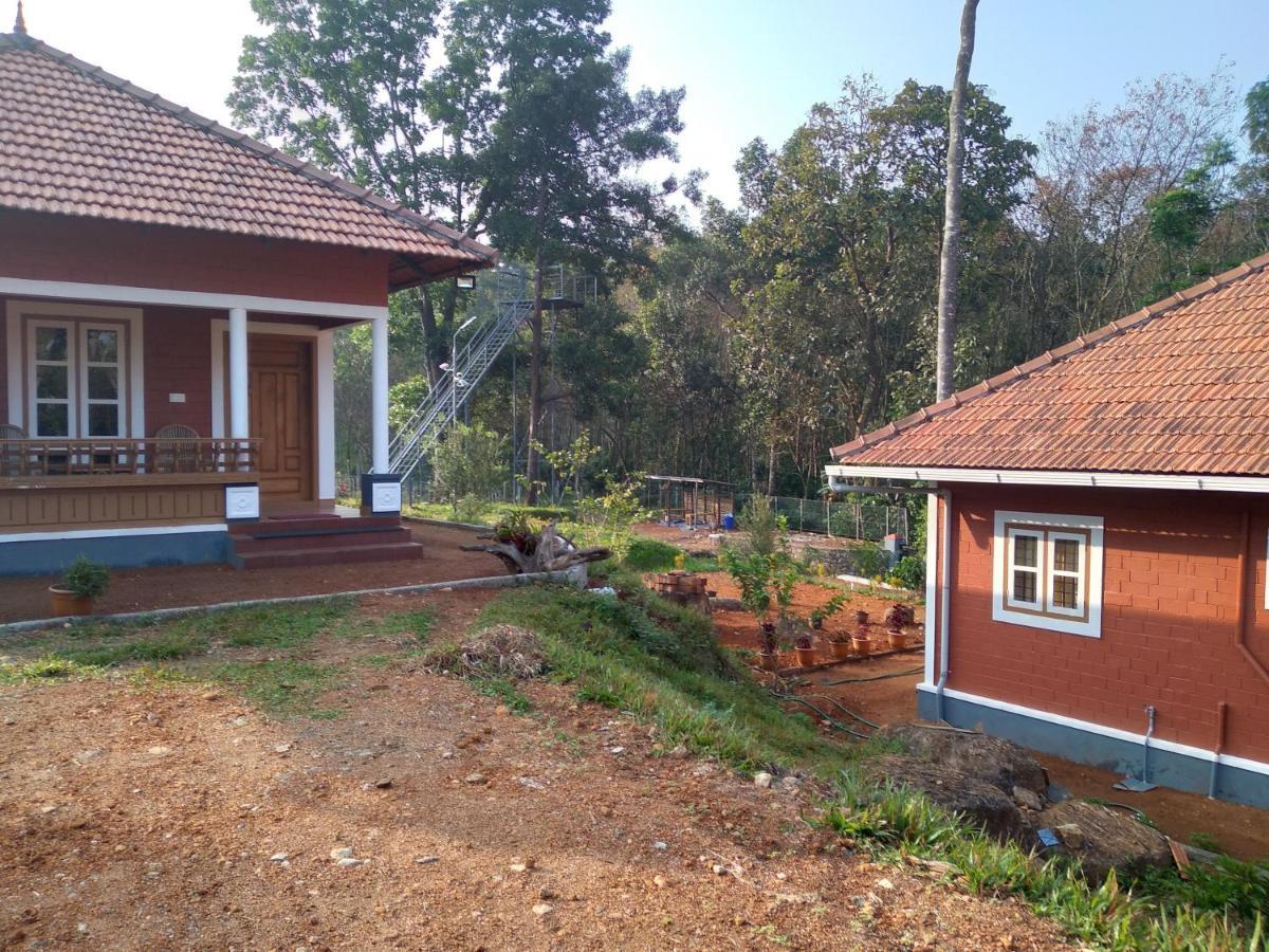Tranquil Farms Villa Manimala Bagian luar foto